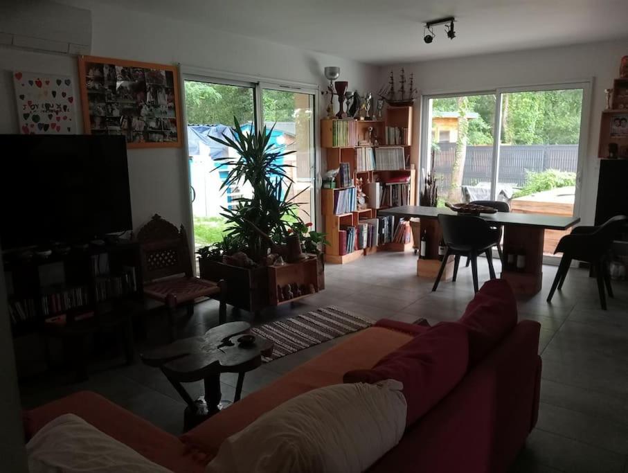 Maison 70M2 Calme Vue Sur Foret 萨莱 外观 照片